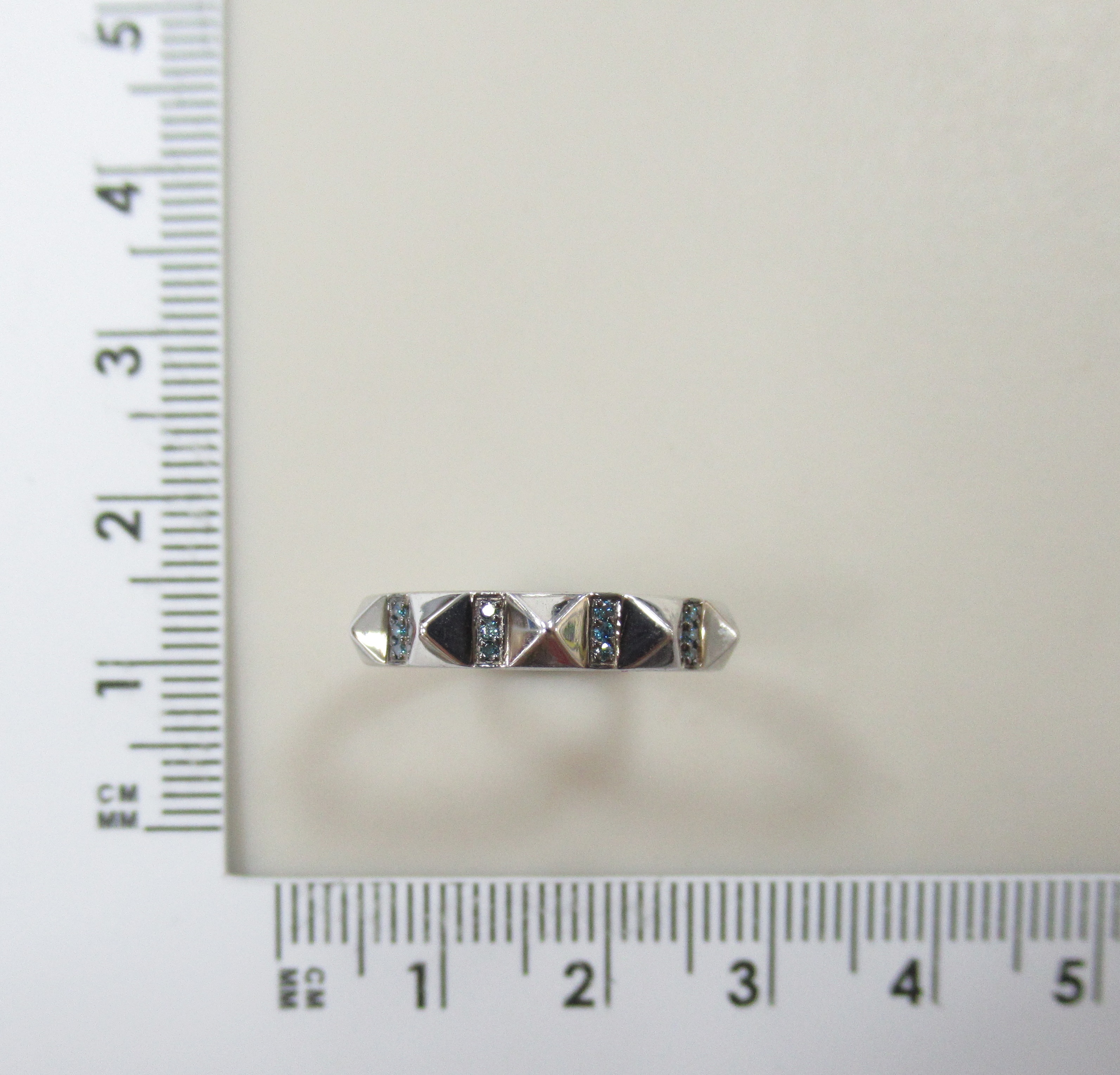 10311-001045 Кольцо (Au 585)